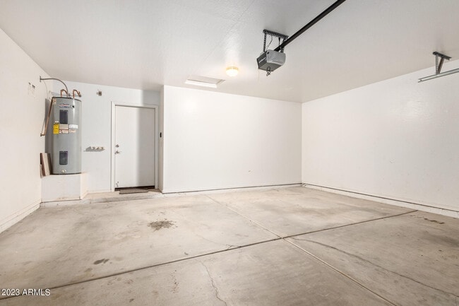 Building Photo - 14805 Charco Rd