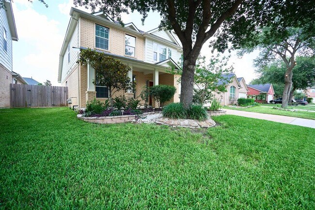 Building Photo - 10027 Deer Track Ct