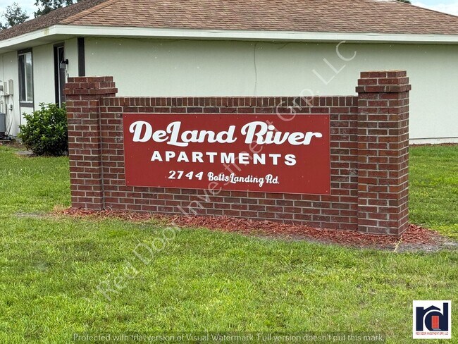 Building Photo - 3/1 Apartment in Deland - Close to Hontoon...