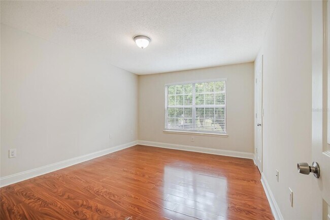 Building Photo - 1229 Bermuda Lakes Ln
