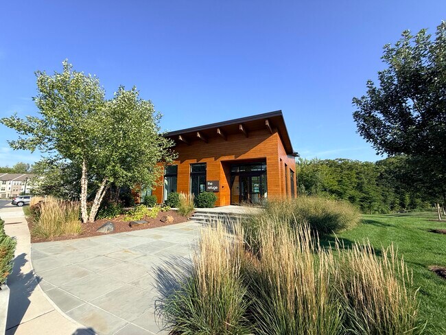 Building Photo - 3491 Cormorant Dr
