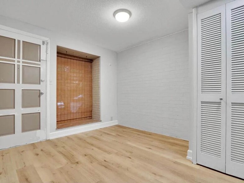 Building Photo - 8532 Madrid Ct