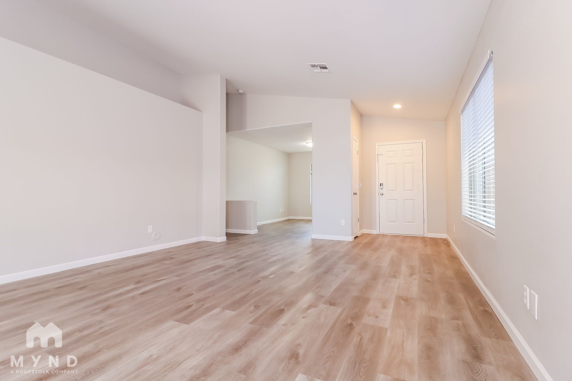 Building Photo - 25846 W Kendall St