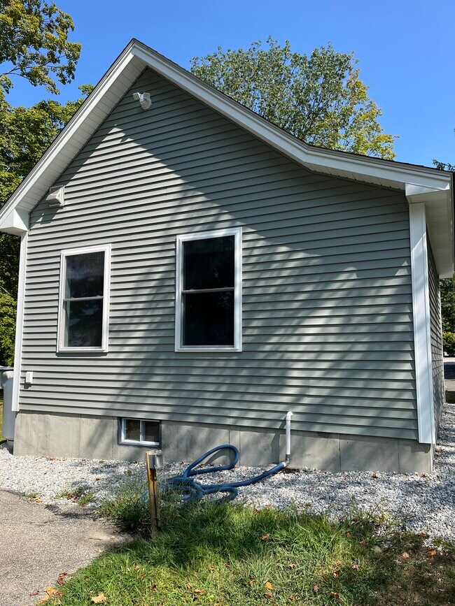 Building Photo - 84 Prospect St