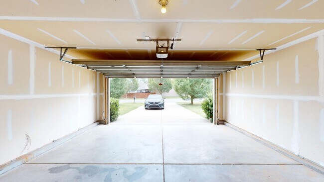 Building Photo - 10612 Kempsford Dr