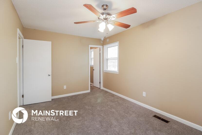 Building Photo - 3012 Manchester Dr