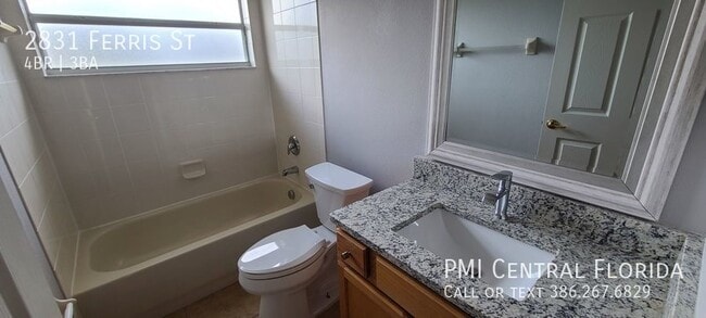 Building Photo - 2831 Ferris St