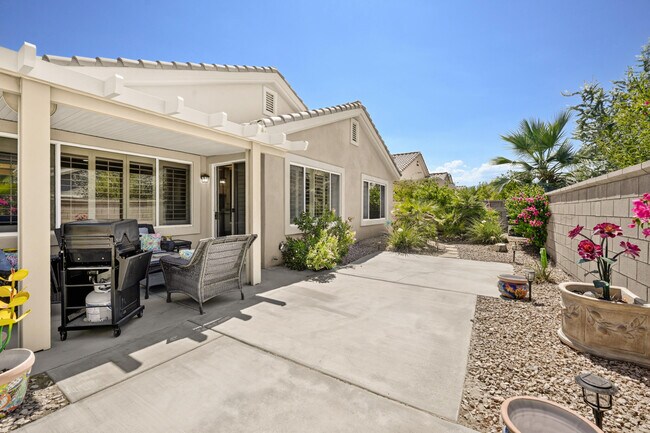Building Photo - 78724 Palm Tree Ave