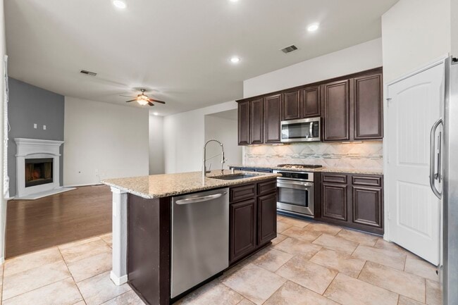 Building Photo - 1535 Heartwood Dr