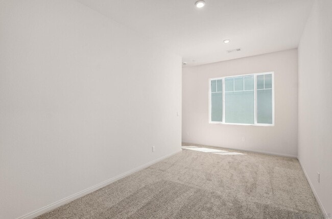 Building Photo - 1523 Wingwood Ln