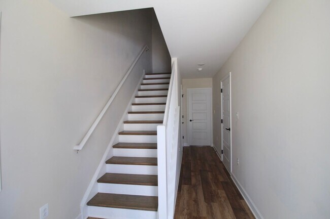 Building Photo - 1428 Appaloosa Ct