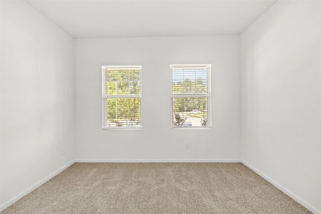Building Photo - 3602 Admiralty Dr