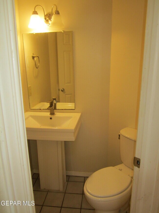 Building Photo - 6924 Imperial Ridge Dr
