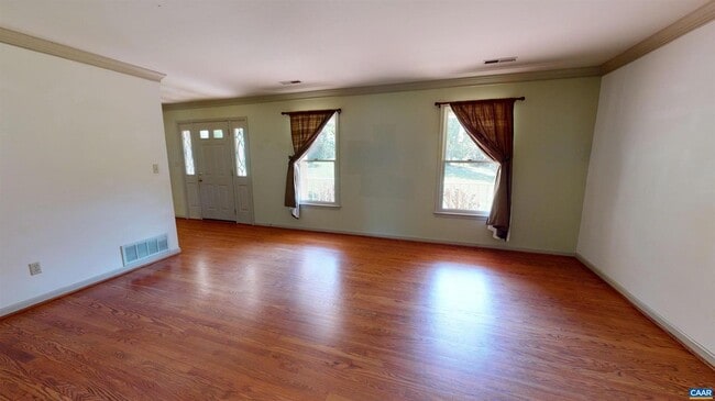 Building Photo - 2424 Holkham Dr