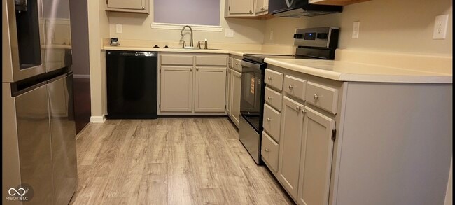 Building Photo - 5626 Prince Woods Cir