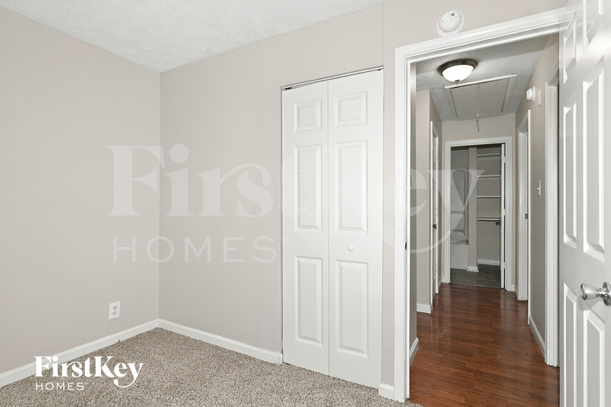 Building Photo - 4801 Leone Dr