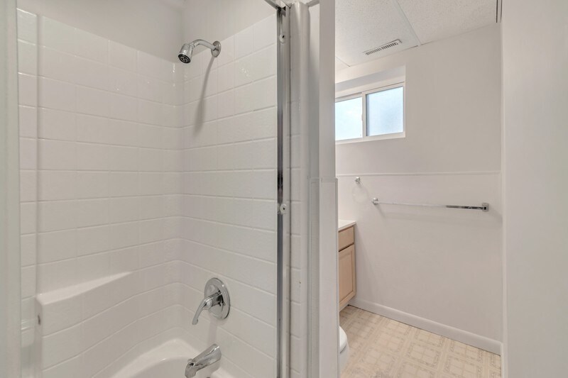Building Photo - 2066 Quailstone Dr