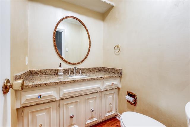 Building Photo - 6809 Vineridge Dr