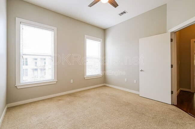 Building Photo - 870 Inman Vlg Pkwy NE