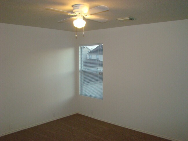 Building Photo - 23855 Pebworth Pl