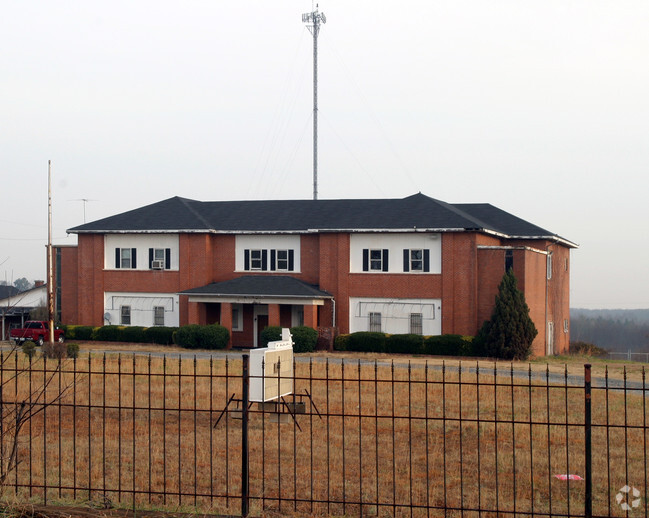 Building Photo - Old School House