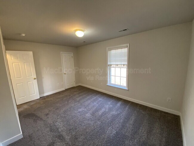 Building Photo - 4106 Parapet Ct