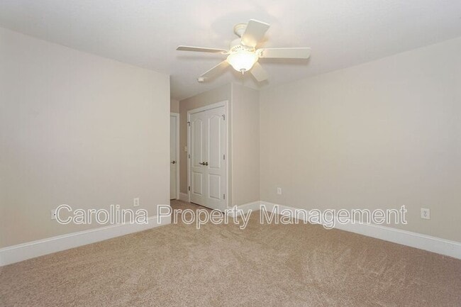 Building Photo - 181 Streamside Pl