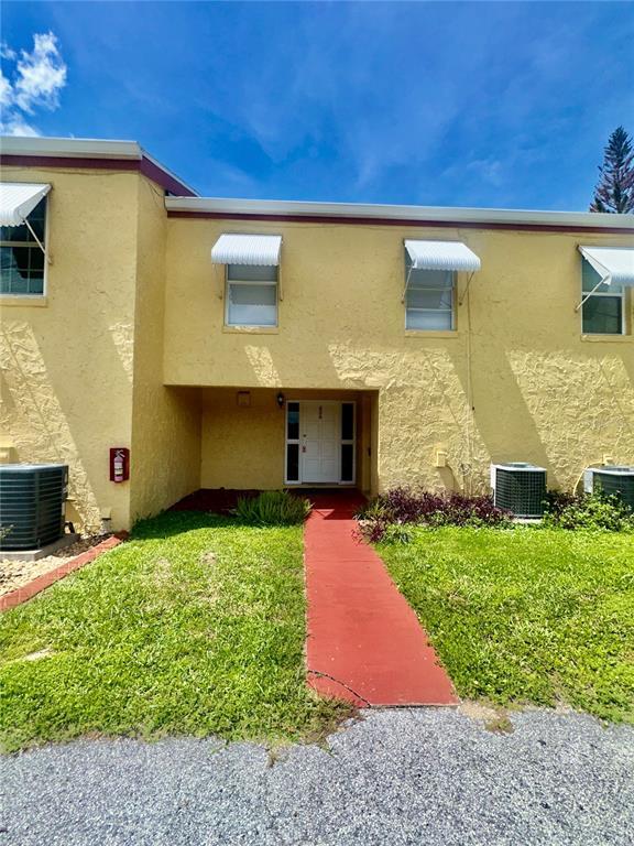 Building Photo - 5850 Cypress Gardens Blvd