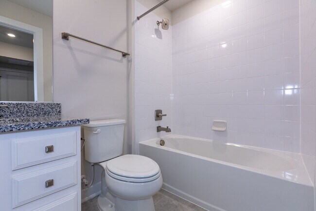 Building Photo - Elegant Townhome Living Near Herndon Conveniences