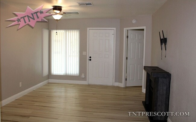 Building Photo - Condo in Montana Villas HOA
