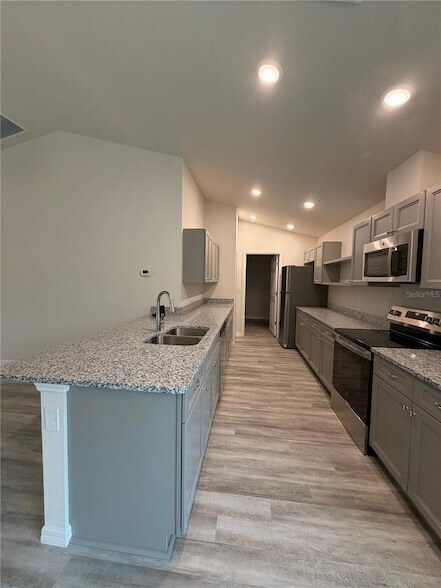 Building Photo - 678 Walkertown Dr