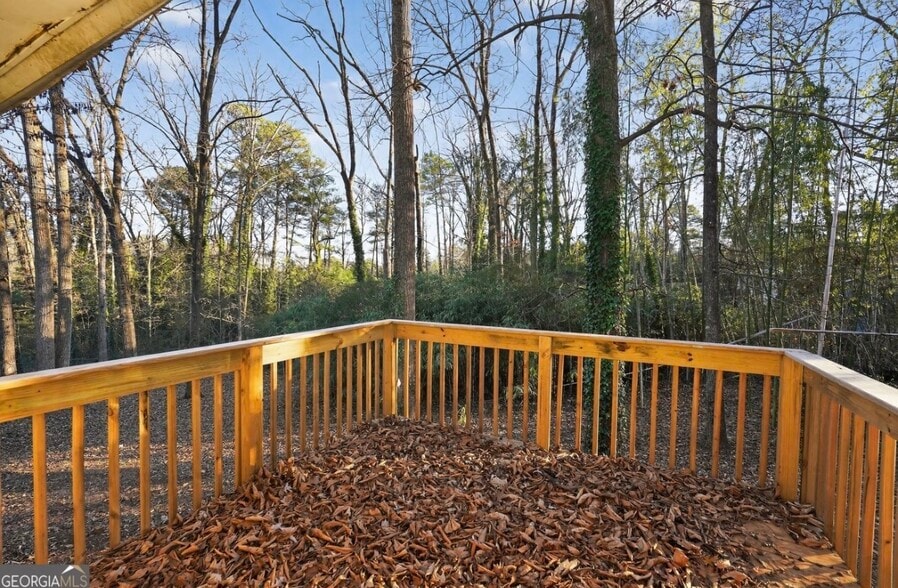 Building Photo - 1615 Pine Glen Cir