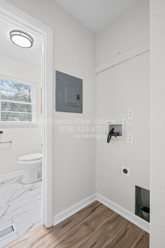 Building Photo - 3777 Crosby Dr NW