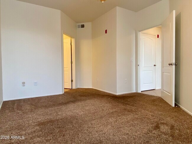 Building Photo - 1701 E Colter St