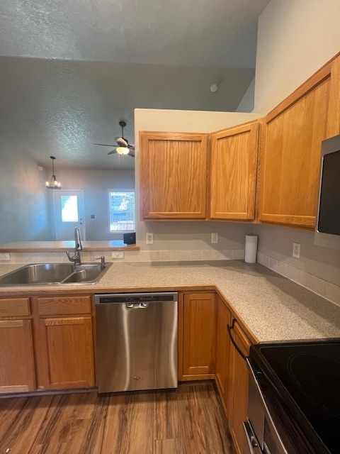 Building Photo - 4 Bed 2 Bath in Nampa!