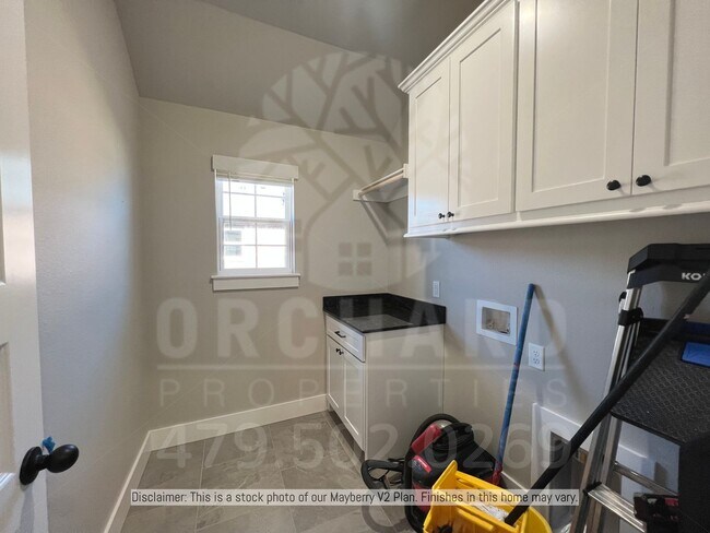 Building Photo - Siloam Springs- Single-Family Home- Well-Designed Mayberry Plan