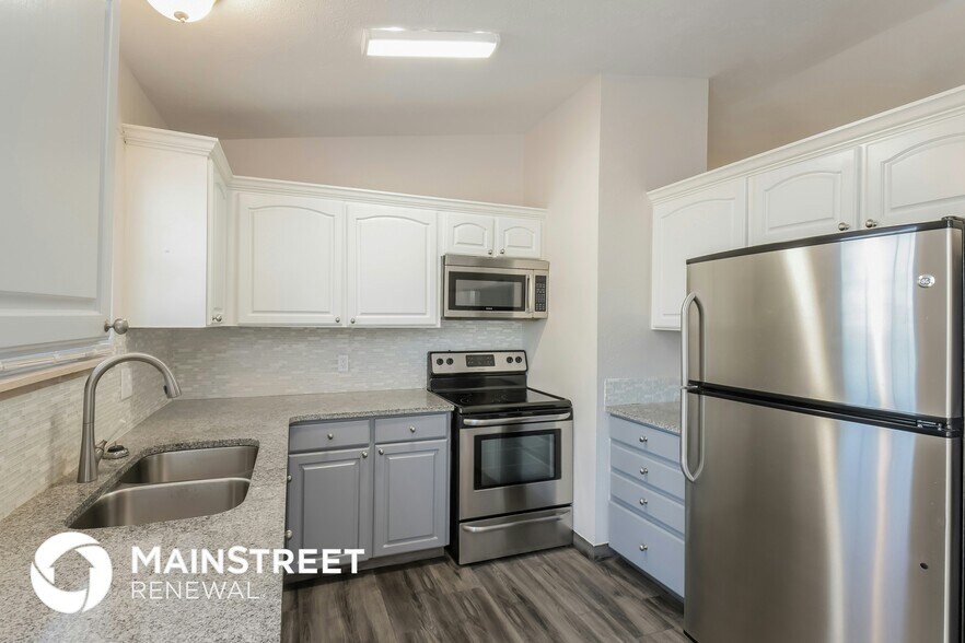 Building Photo - 17125 E Kent Dr