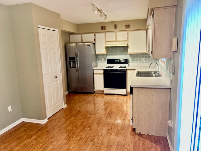 Building Photo - 21509 Georgetown Dr