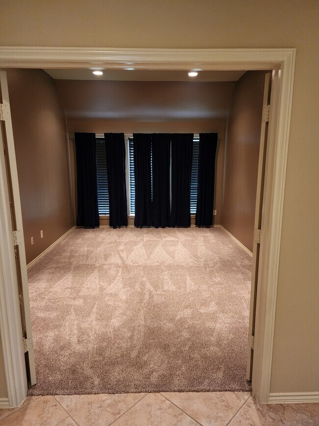 Building Photo - 16331 Gentle Slope Ln