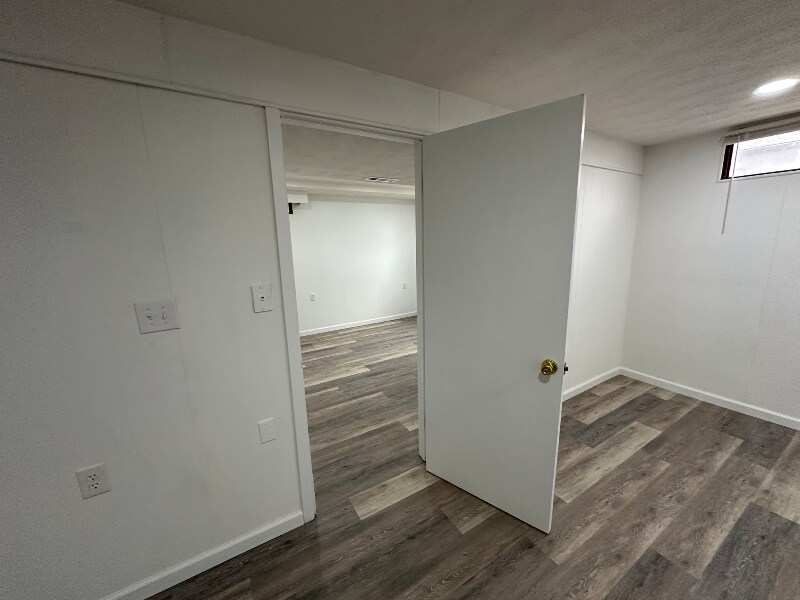 Building Photo - 9418 Meredith Ave