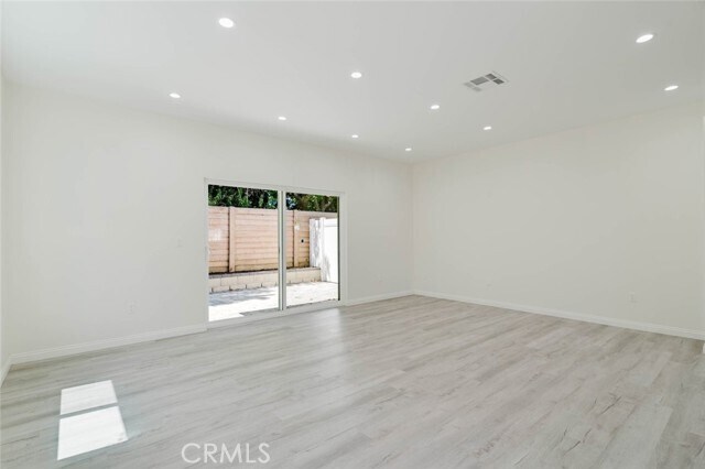 Building Photo - 8839 Sophia Ave