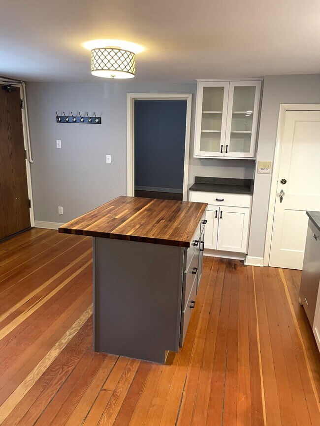 Floorplan - 1899 Selby Avenue