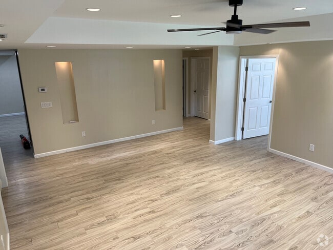 Building Photo - 5818 Buckner Creek Dr SE