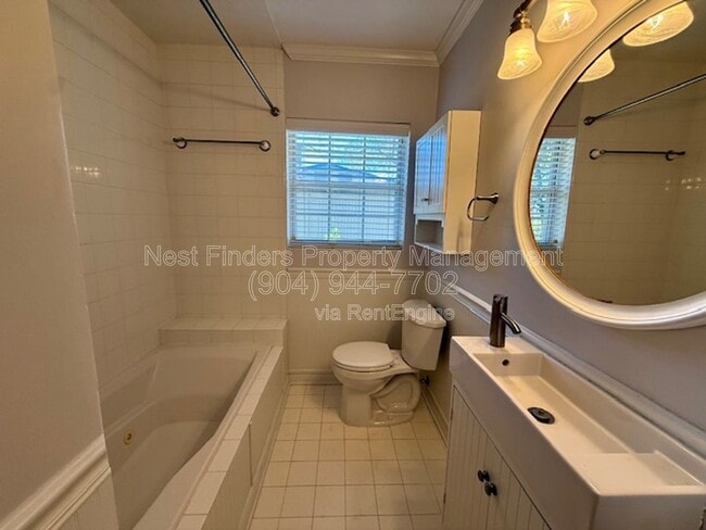 Building Photo - 5252 Rollins Ave