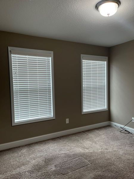 Building Photo - Ely Park Subdivision 3 bdrm/2.5 bath