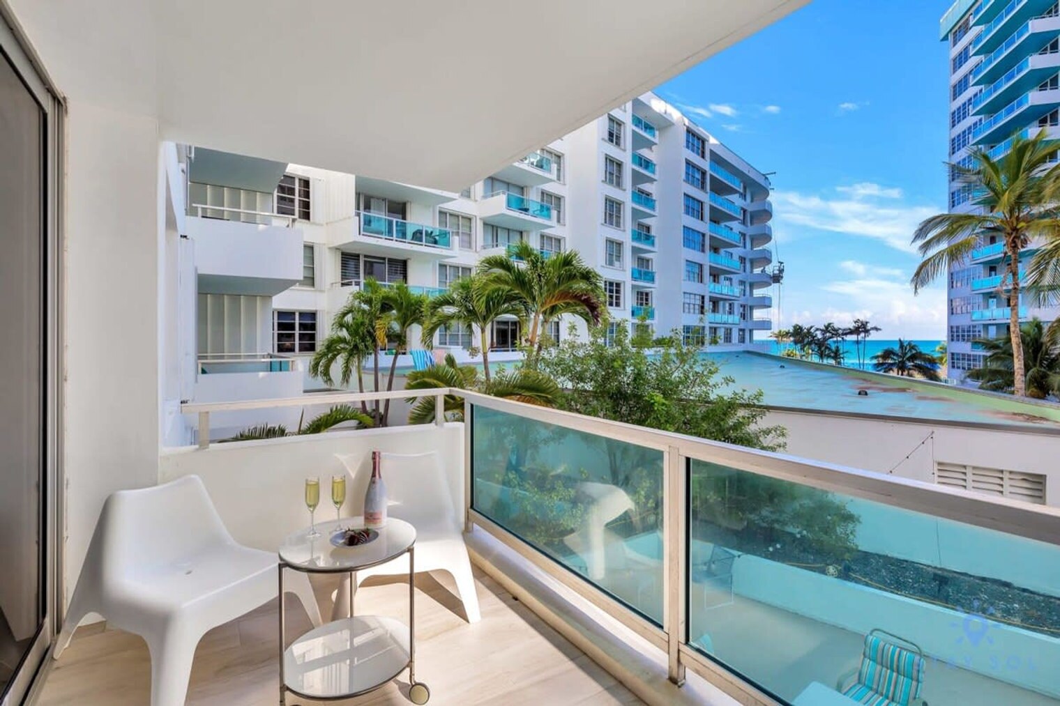 Building Photo - 5151 Collins Ave
