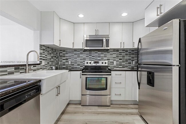 Building Photo - 11219 SW 88th St