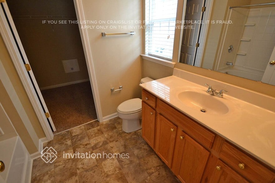 Building Photo - 268 Topaz Dr