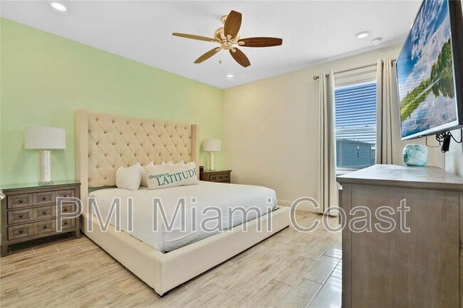 Building Photo - 2960 Salted Rim Rd