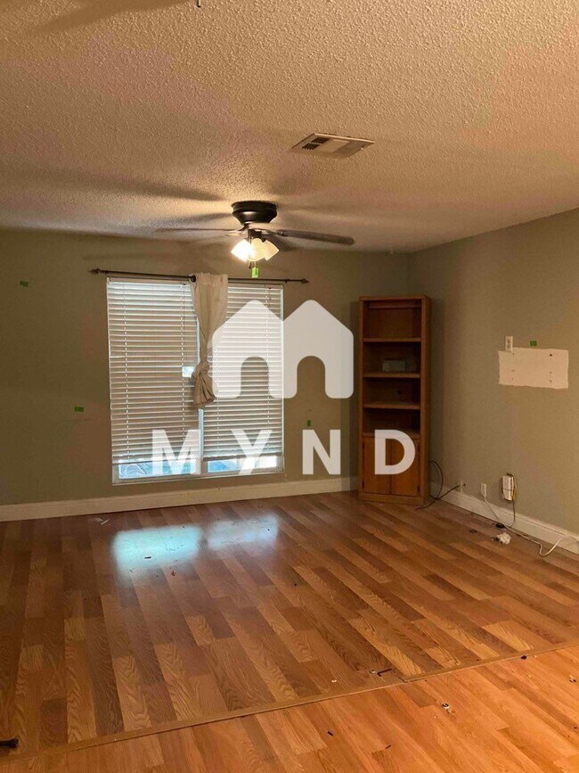 2612 Gilbert Cir 2612 Gilbert Cir Arlington TX 76010 Apartment Finder